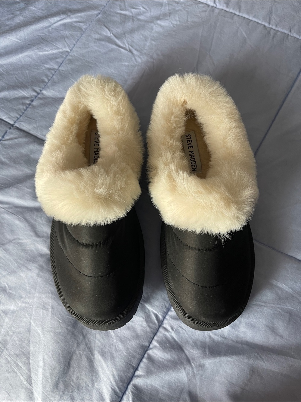 Steve Madden Black Slip-On Clogs with Cream Faux Fur Collar